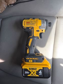 Dewalt used impact driver with battery