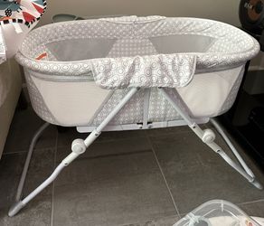 Baby Bassinet/crib (2go, Easy Foldable)