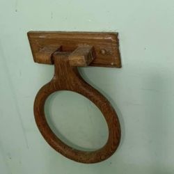 Vintage Wooden Hand Towel Holder Ring in Honey Oak Finish Rustic Farmhouse Decor