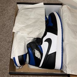 Royal Toe Jordan Retro 1s
