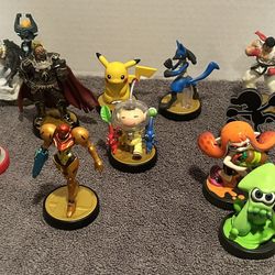 Old Nintendo Amiibo Figures 
