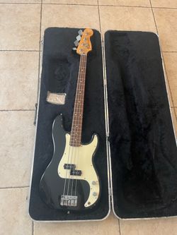 Fender MIM Precision Bass w/ Fender Bass Hardshell Vintage Caee