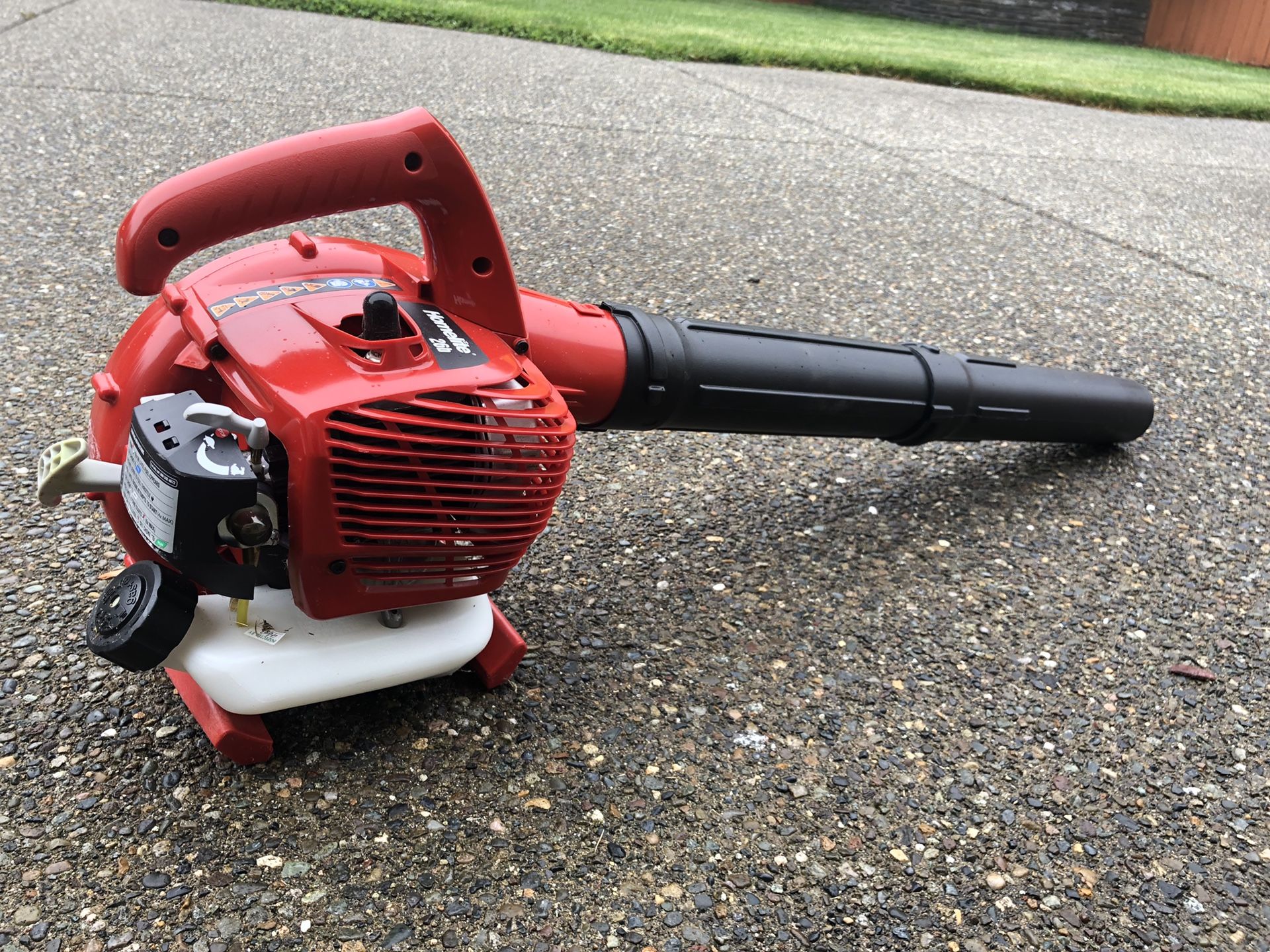 Homelite 26b gas leaf blower!!!!