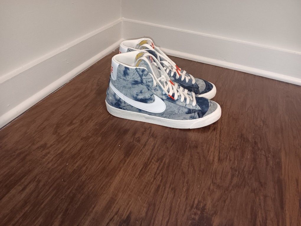 Nike Wmns Blazer Mid 77 Washed Denim Blue & White Size 11