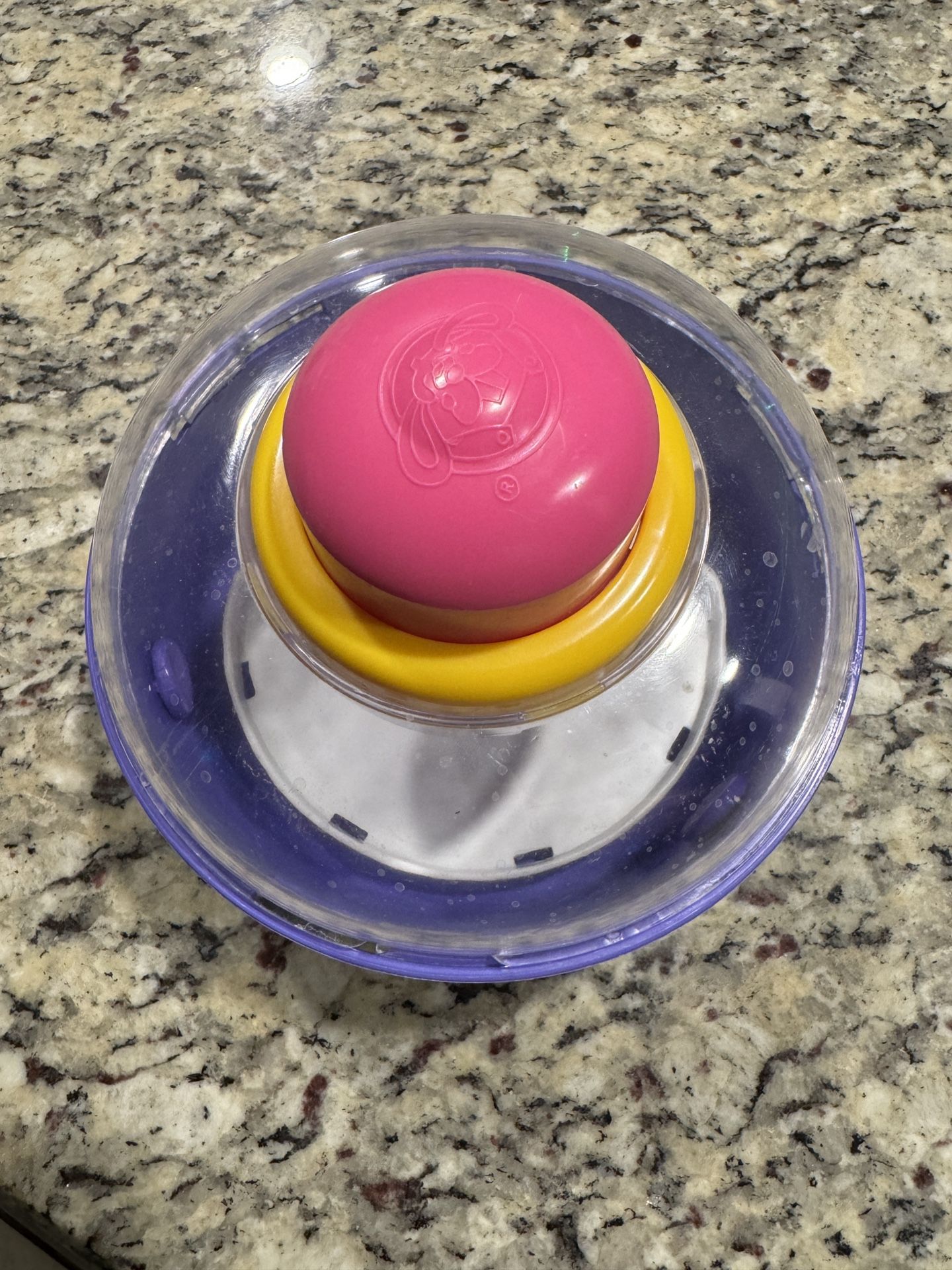 Egg dye spinner