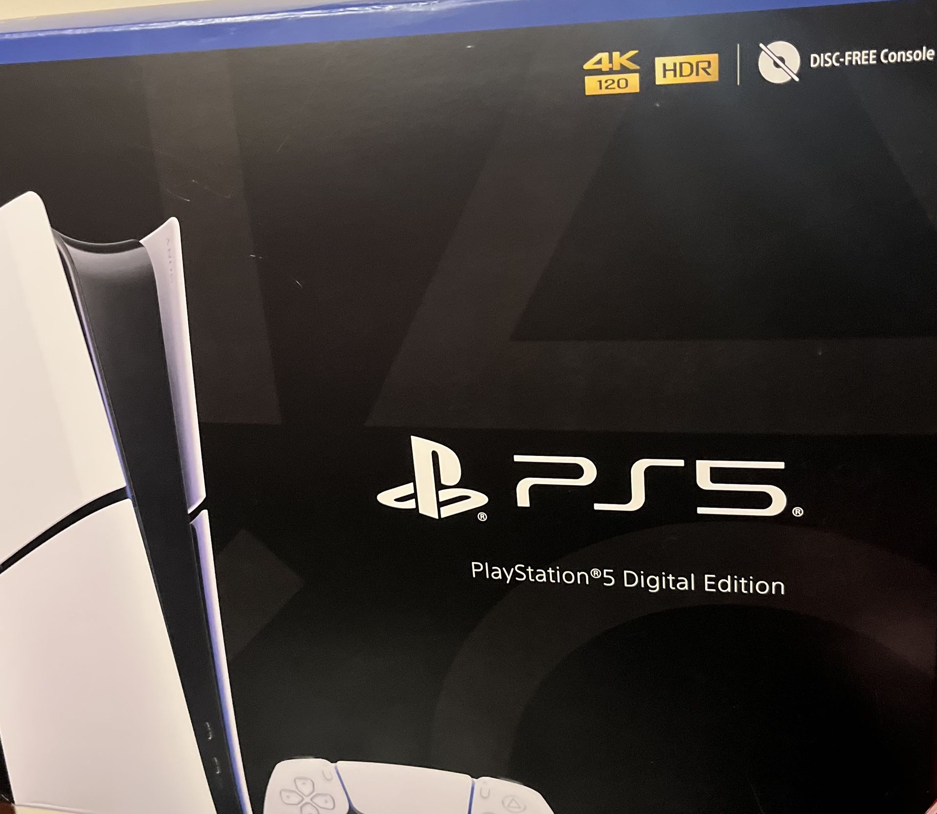 PlayStation 5 UNBOXED
