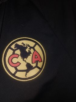 Chamarra del Club America. Marca Nike talla M
