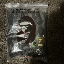 Large black bape hoodie asking for 120 lowest 110