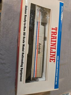 Various train pieces new in boxes