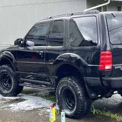 2003 Ford Explorer Sport