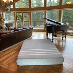 Leesa Original Hybrid Mattress - New in Box