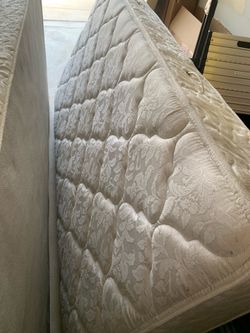 Twin mattress set - free