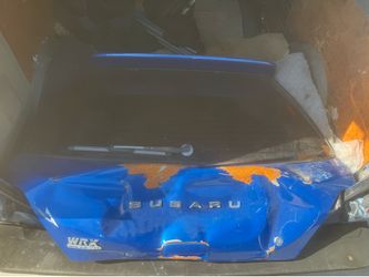 Suburu hatch door