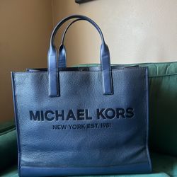 Michael Kors Extra Large Pebbled Leather Tote In Navy Blue 