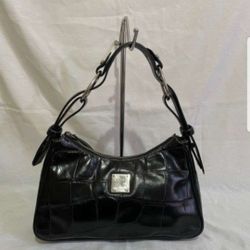 Dooney & Bourke 