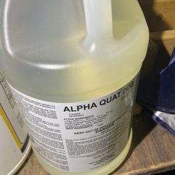 Alpha Quat DDS 1 Gallon Cleaner