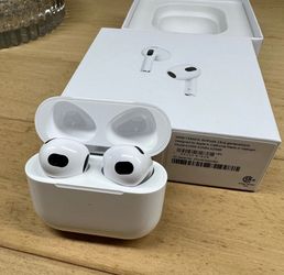 Apple AirPods 3rd Generation with Charging Case