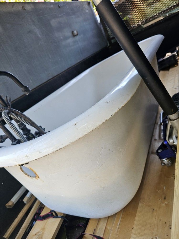 Clawfoot Tub