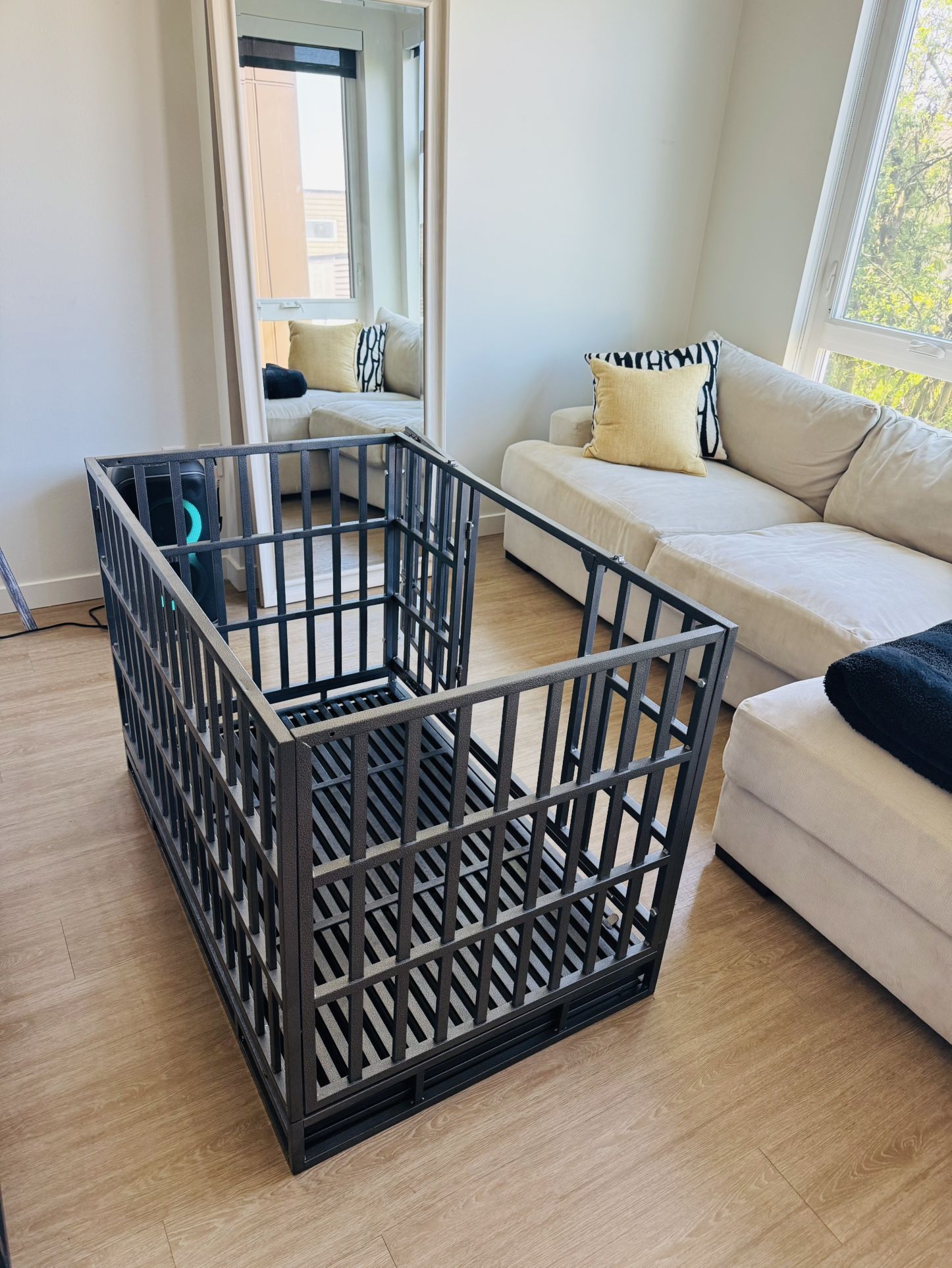 Heavy Duty Dog Crate