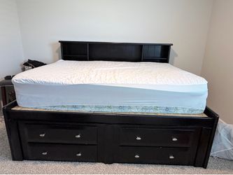 Full size bed