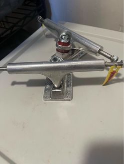 Independent trucks and wheels