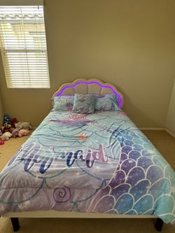 Girls Full Bed Frame w Lighting