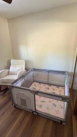 Baby Playpen with Play Mat