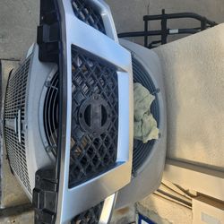 Nissan Frontier-Pathfinder Grill