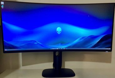 Alienware 34 Gaming Monitor (mint!)
