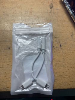 iPhone aux cords 2 pc