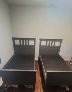 Twin bed
