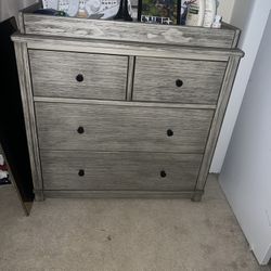 Changing Table (Baby)