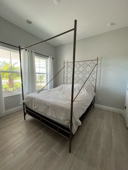 Full bedframe with hardware