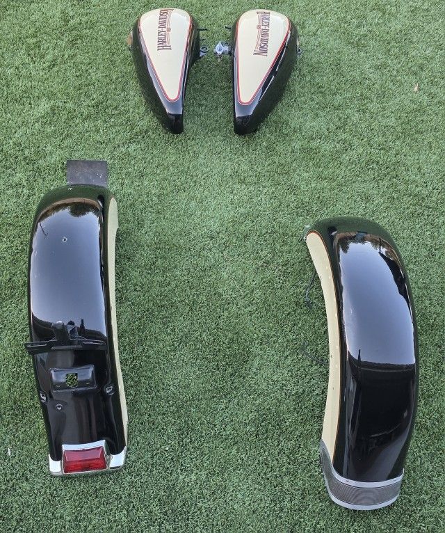 Harley Davidson Softail Hertiage Full Set Of Tins
