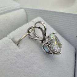 New Sterling Silver Topaz Pendant And Chain