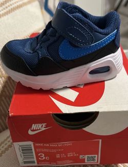 Toddlers Nike shoes