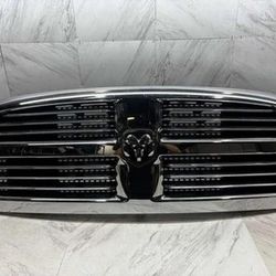 2016 Ram 1500 Grill New In Box