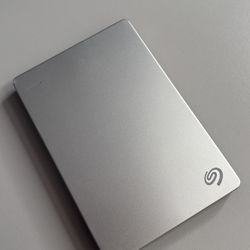 Seagate 2TB Backup Plus Slim Portable External Drive