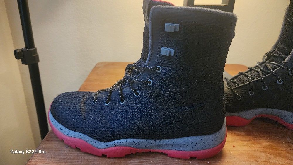 Air Jordan Future Boots; Size 12 BRED. 🔥🔥