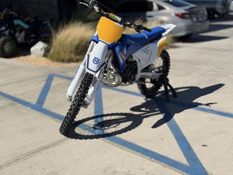 2025 Husqvarna TC 250 Heritage