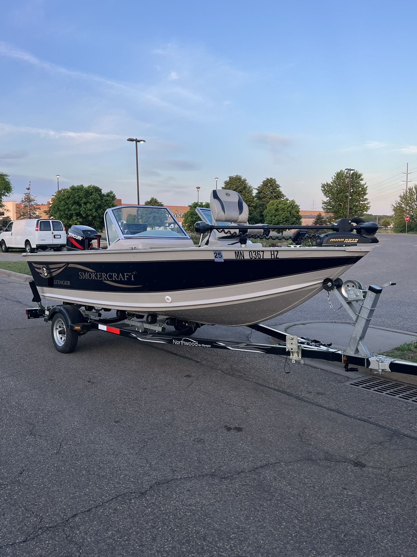 2000 Smoker craft Stinger