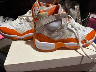 Jordan’s size women 7.5