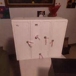 White And Pink Cabinet 
