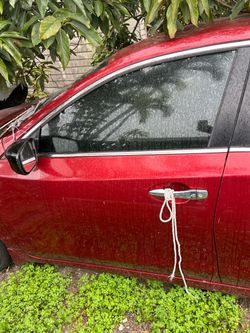2017 Nissan Altima driver door
