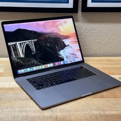 2019 15” MacBook Pro Touch Bar - 2.4 GHz i9 - 32GB - 512GB SSD