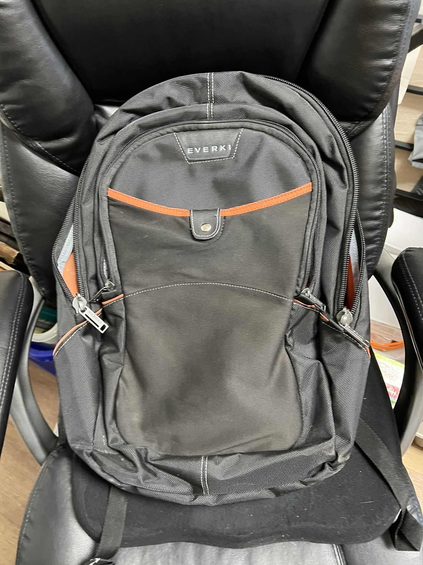 Everki Glide Laptop Backpack EKP129 