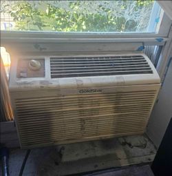GoldStar Window Air Conditioner