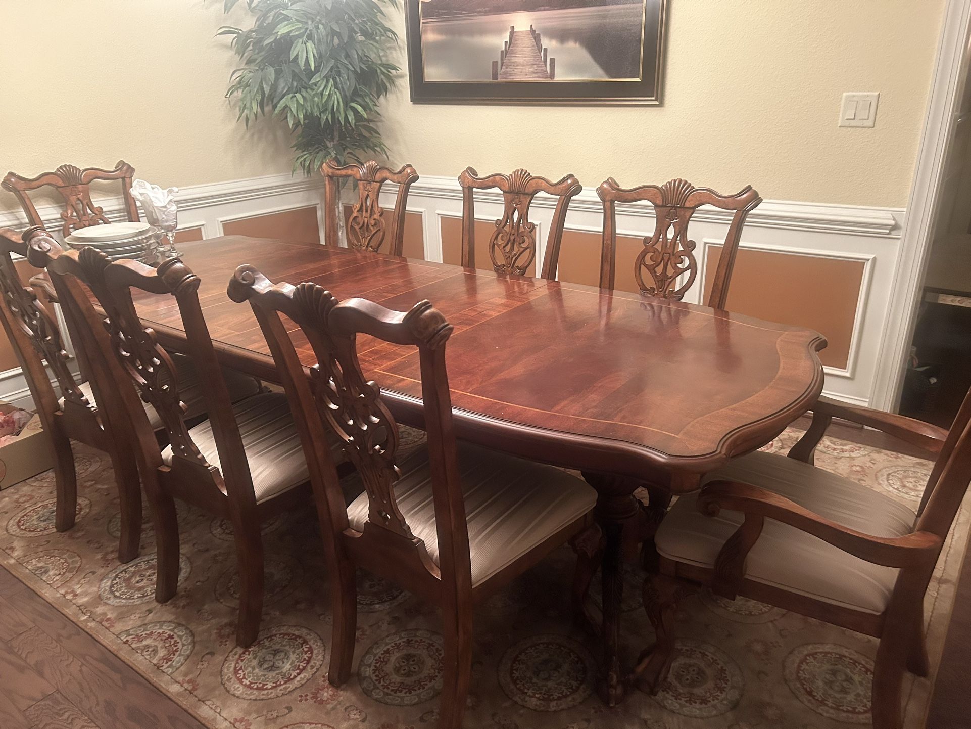 8 Peice Dining Room Set