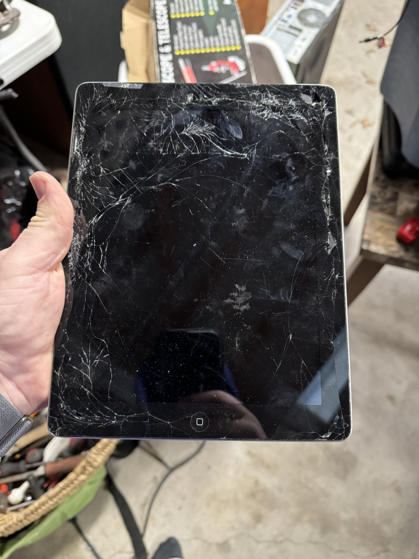 iPad 4th Gen Broken As Is For Parts Etc Wichita Area 