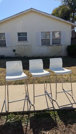 Set of 3 IKEA Glenn White Counter Top Stools (26")